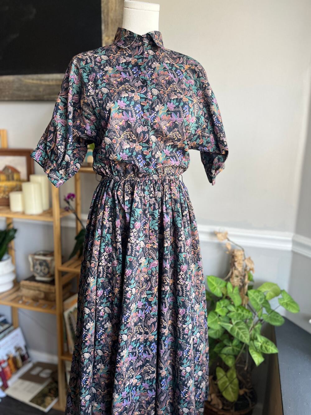 Vintage 90s Dark Cottagecore Midi Dress Floral Collared Size Small